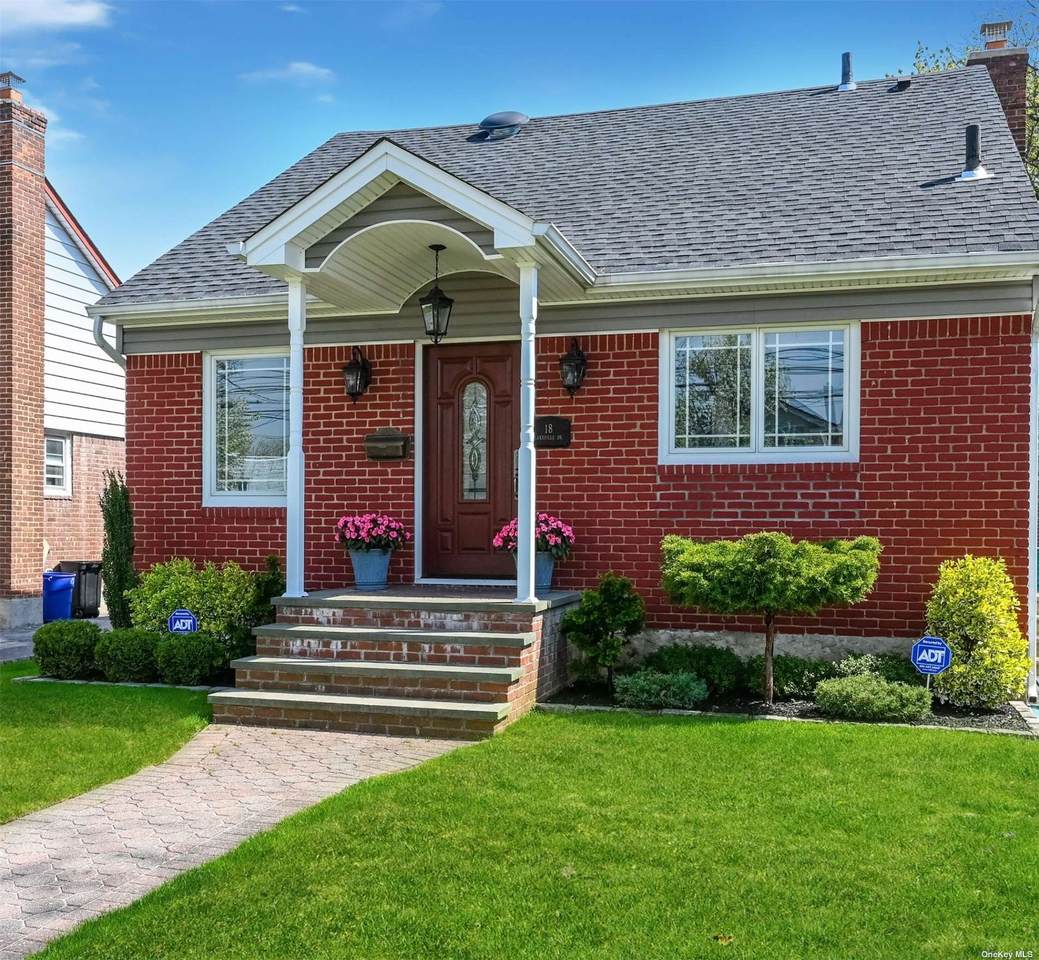 18 Lakeville Drive - Photo 1