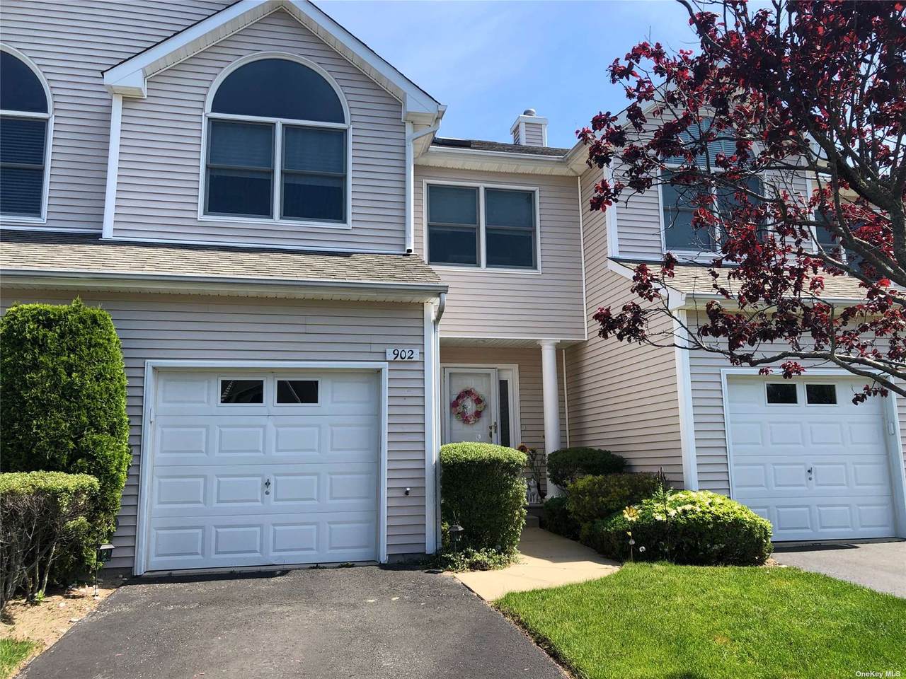 902 Willow Pond Drive - Photo 1