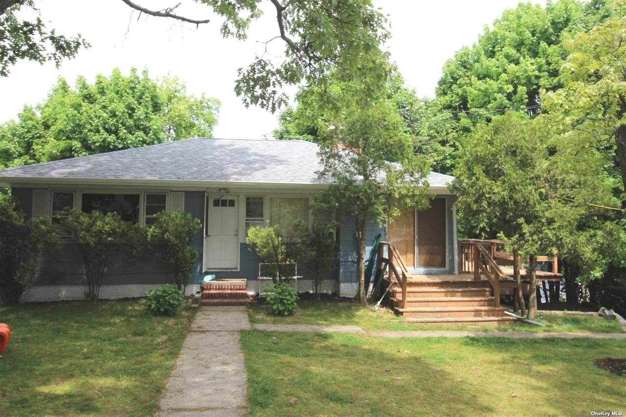 8 Holzman Drive - Photo 1