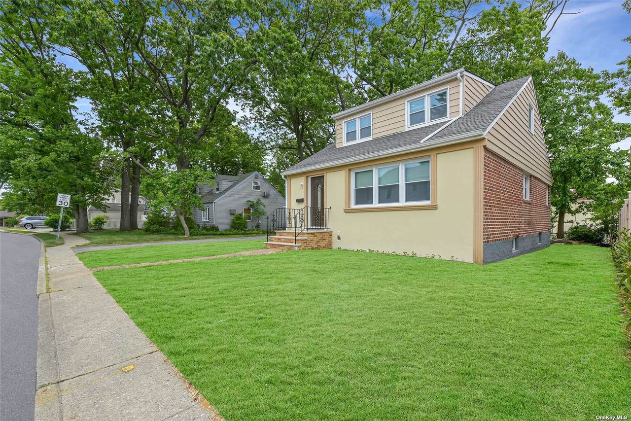 615 Arcadian Avenue - Photo 1