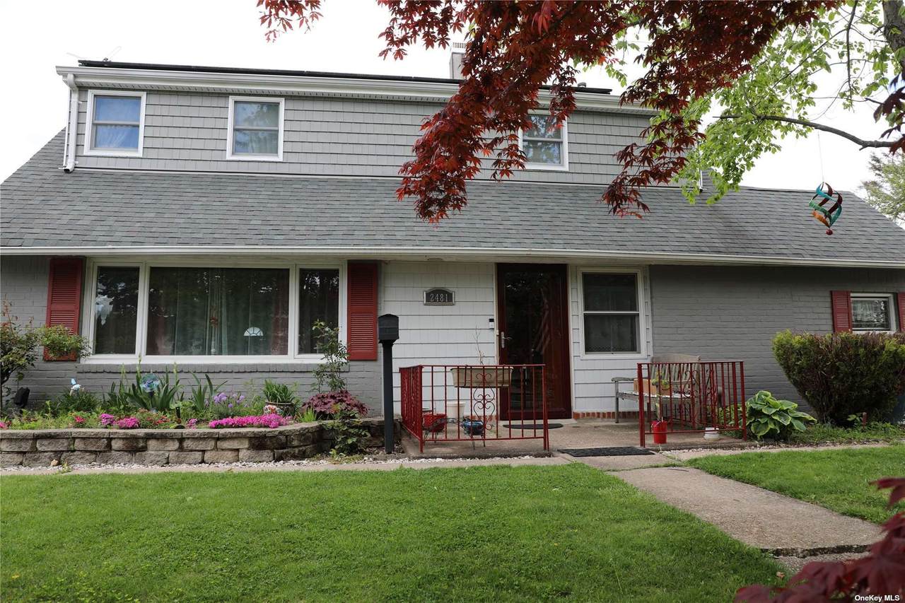 2481 6th Street - Photo 1