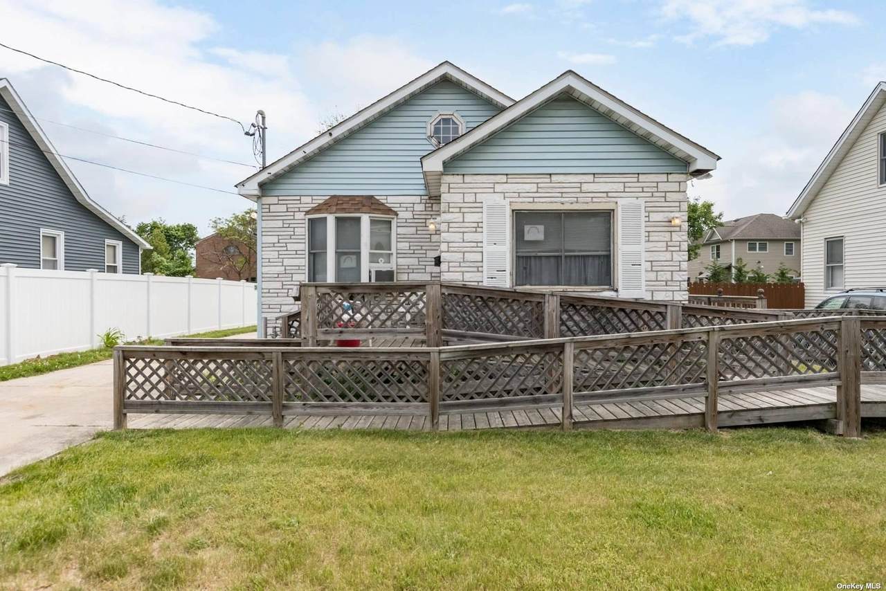 95 Ferndale Boulevard - Photo 1