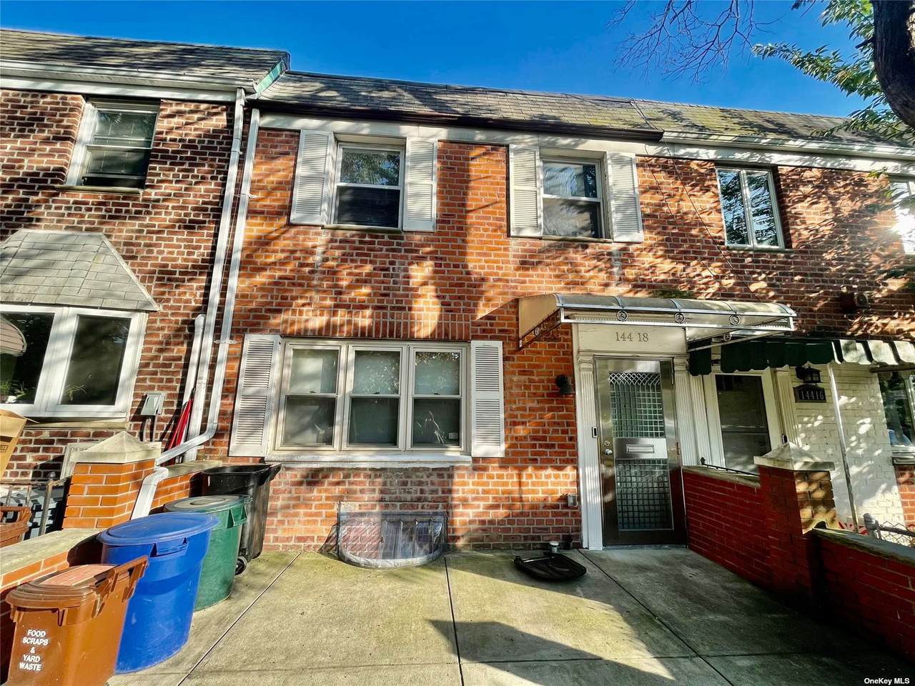 144-18 Melbourne Avenue - Photo 1