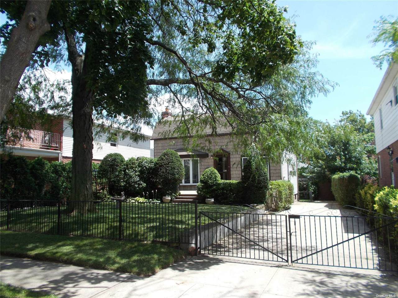13537 122 Place - Photo 1