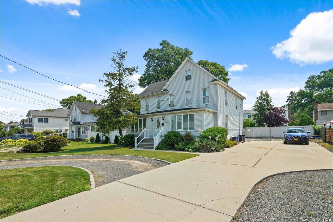 2635 Oceanside Road - Photo 1
