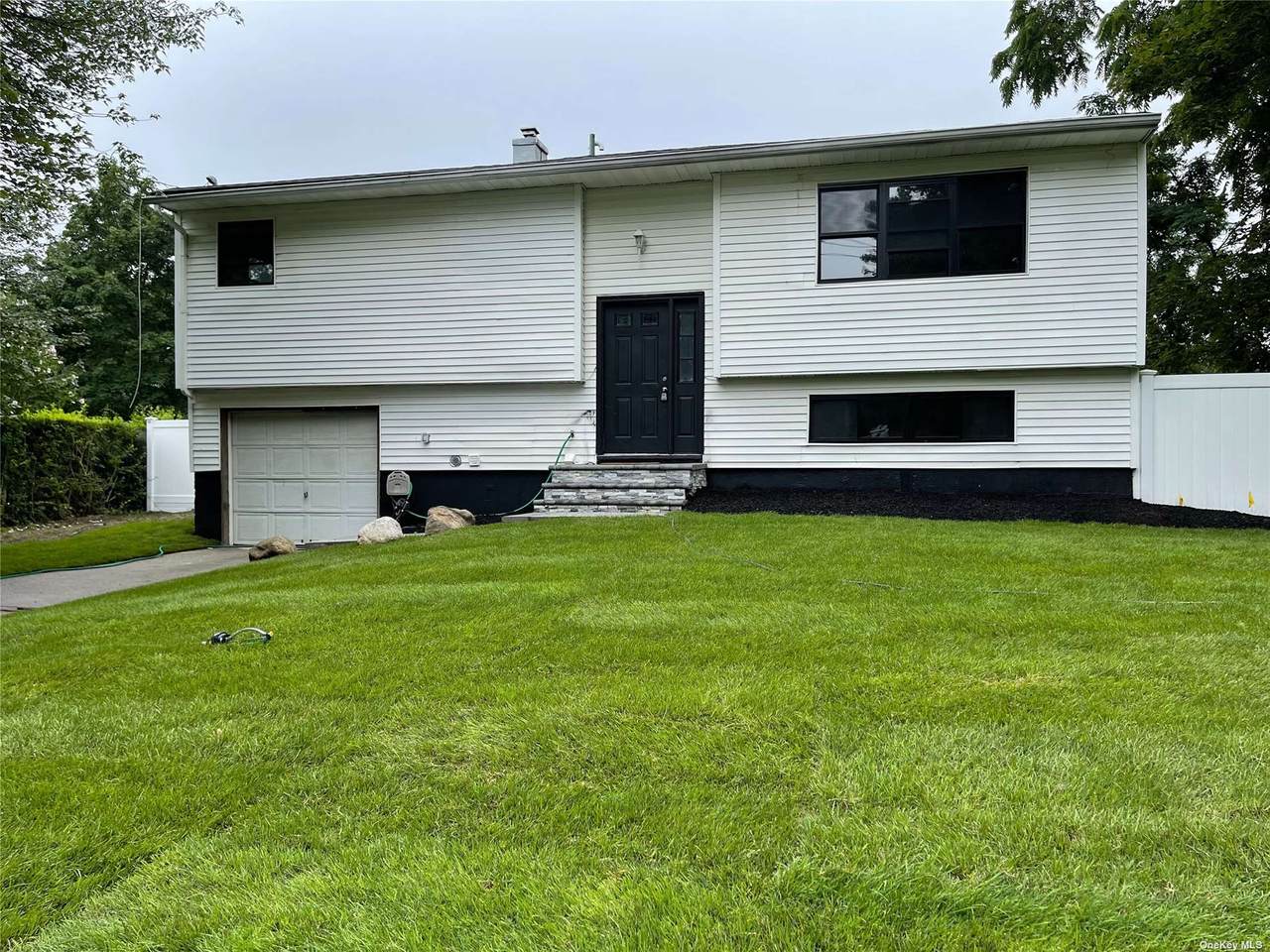 40 Howell Avenue - Photo 1