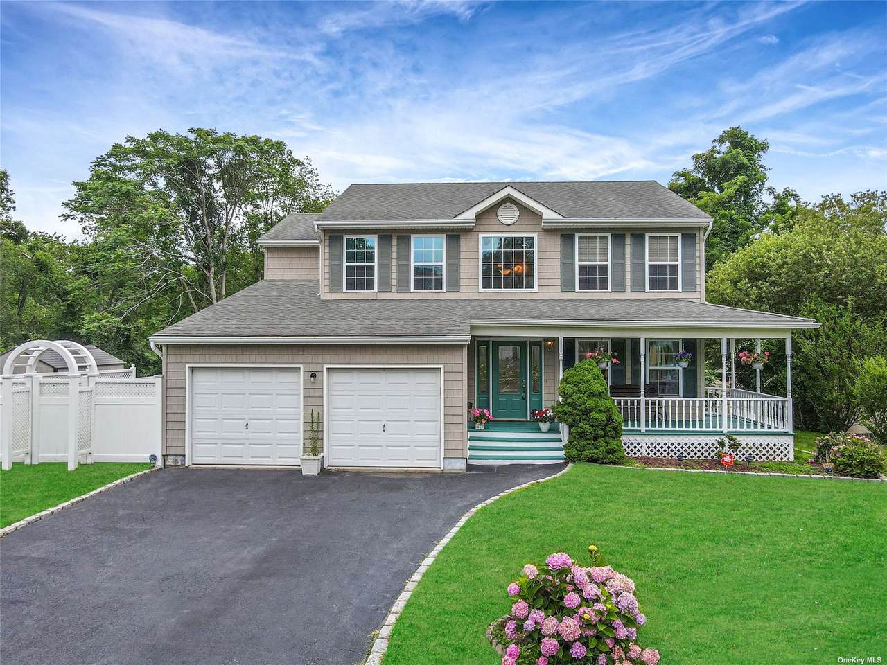 1289 Boston Avenue - Photo 1