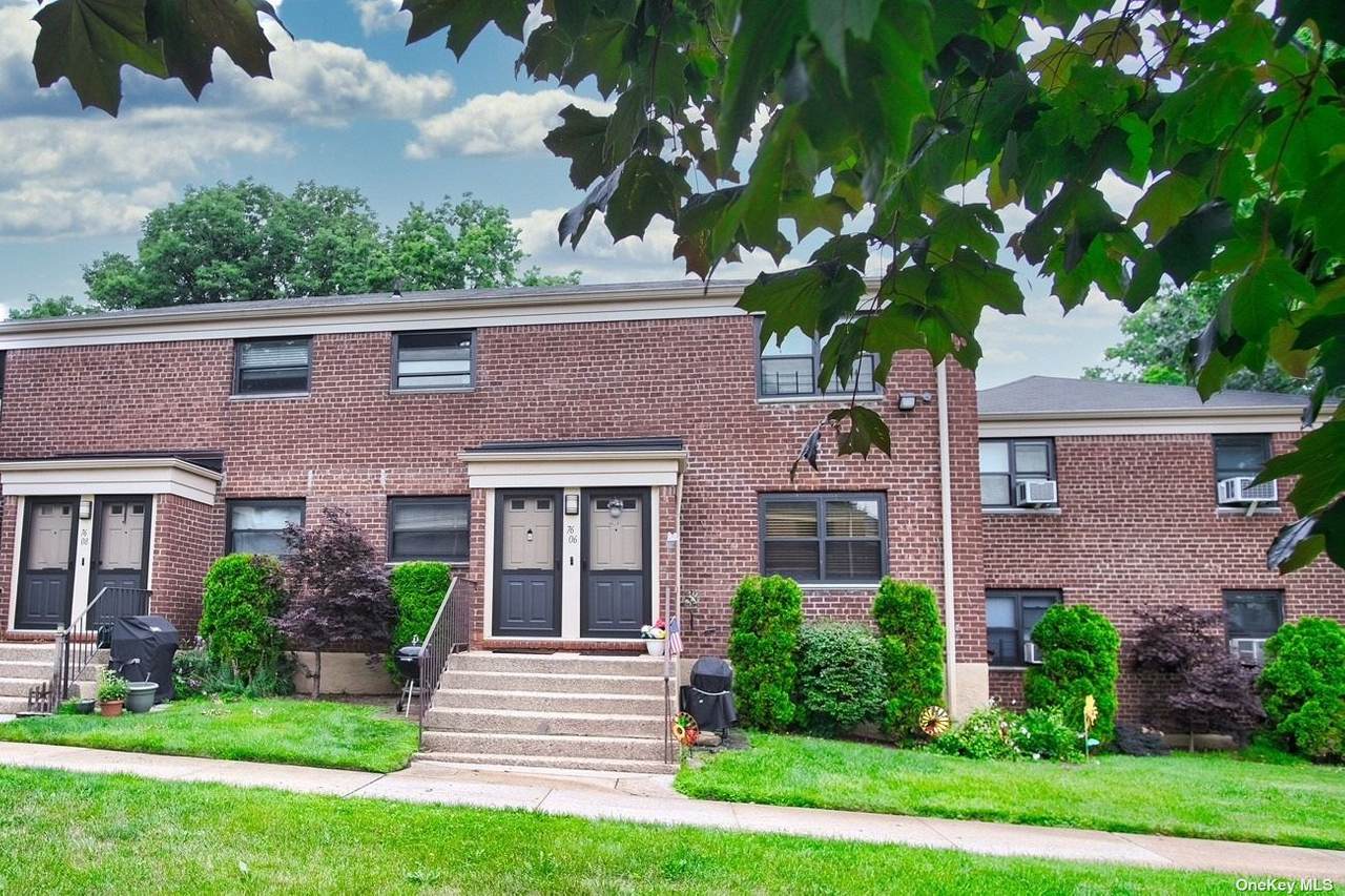 76-06 Springfield Boulevard - Photo 1