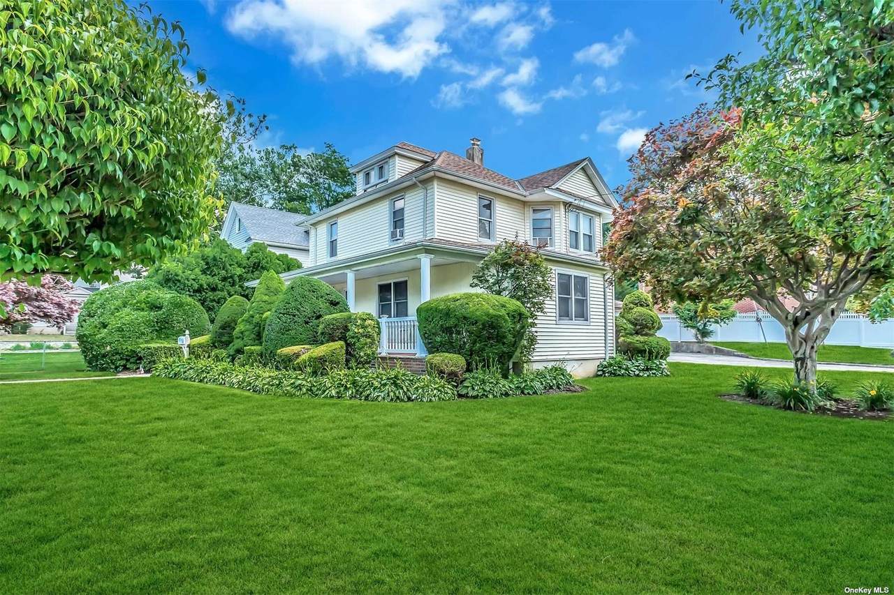 70 Elm Avenue - Photo 1