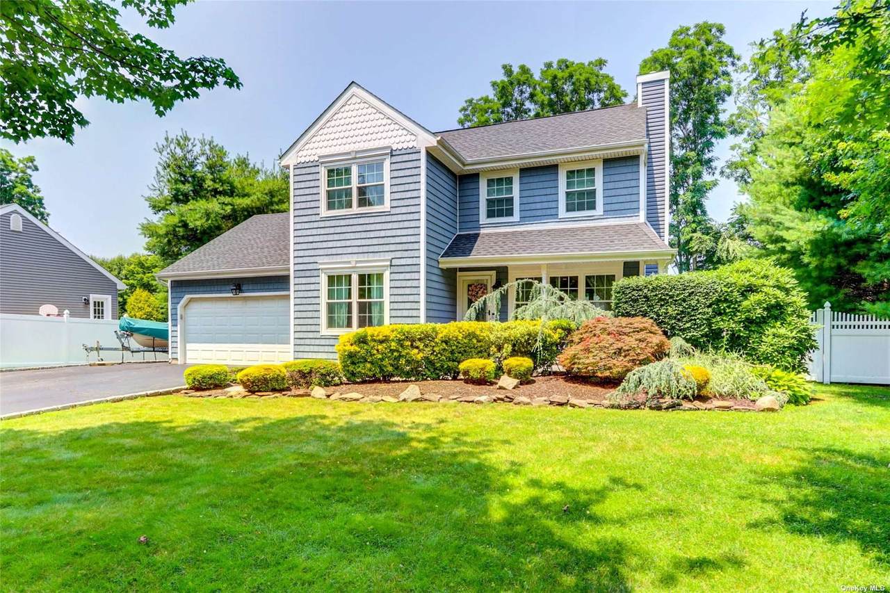 92 Winnecomac Circle - Photo 1