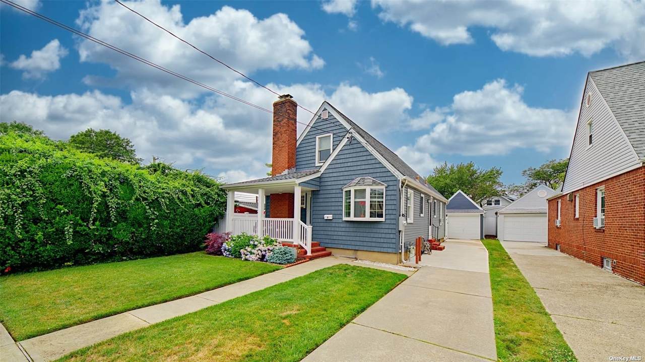 7 Elizabeth Avenue - Photo 1