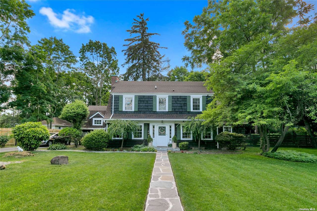237 Cathedral Avenue - Photo 1