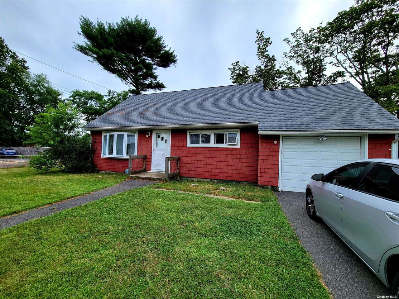 50 Brook Avenue - Photo 1