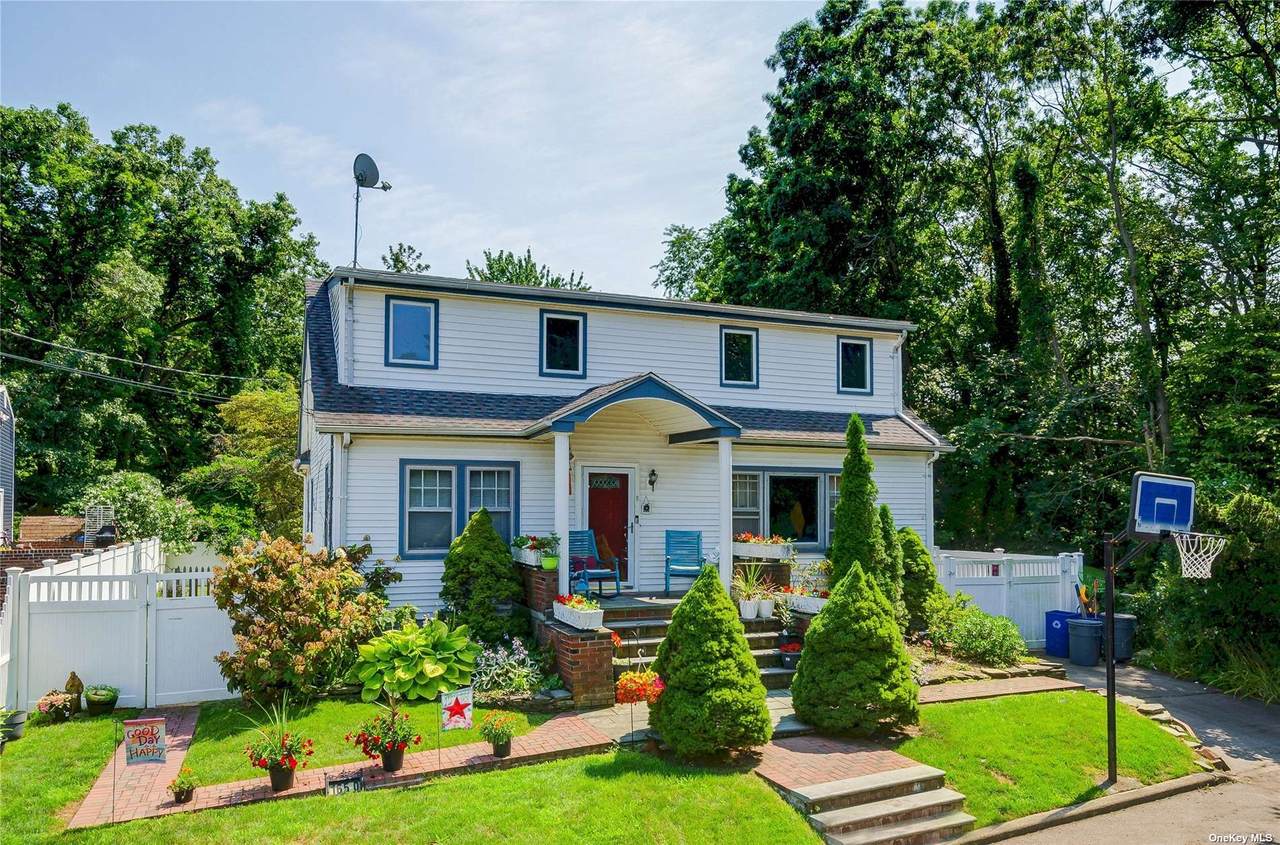 1650 Sumner Avenue - Photo 1