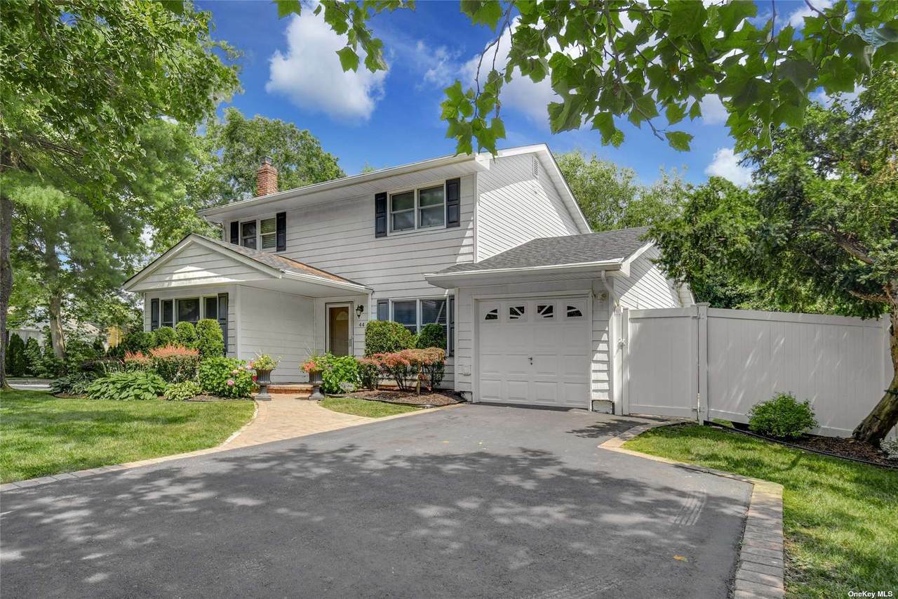 44 Seaman Neck Road - Photo 1