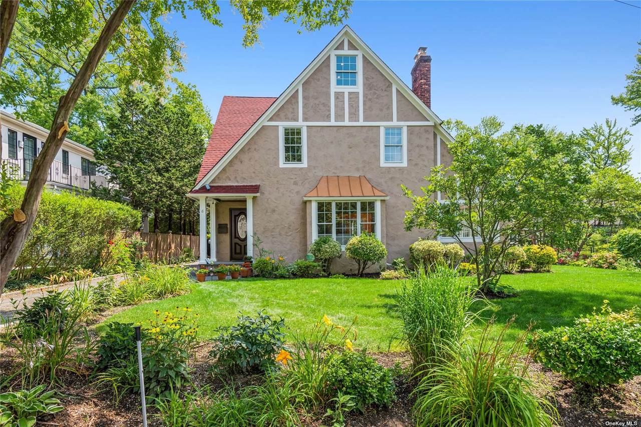 6 Cary Road - Photo 1