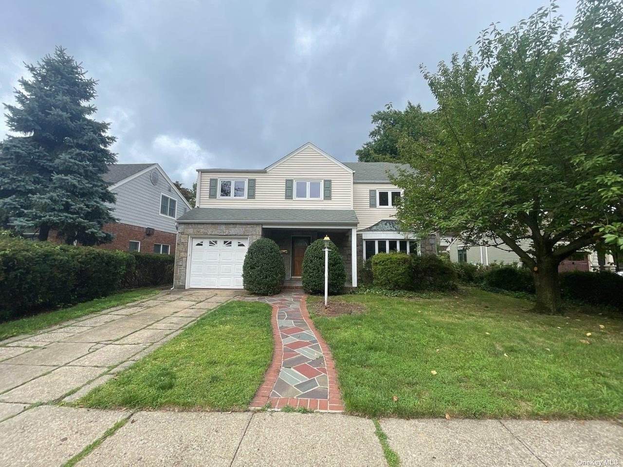 21 Atkinson Road - Photo 1