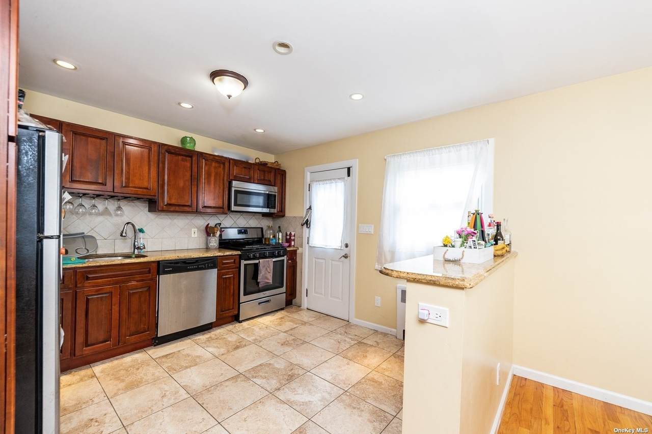 326 Bay Drive - Photo 1