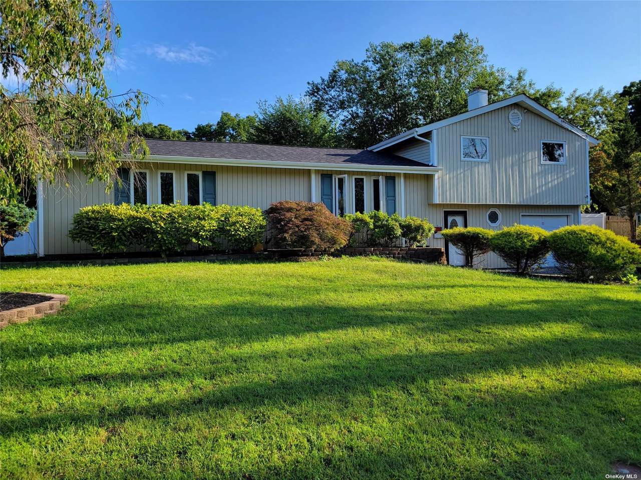 1808 Phillips Drive - Photo 1