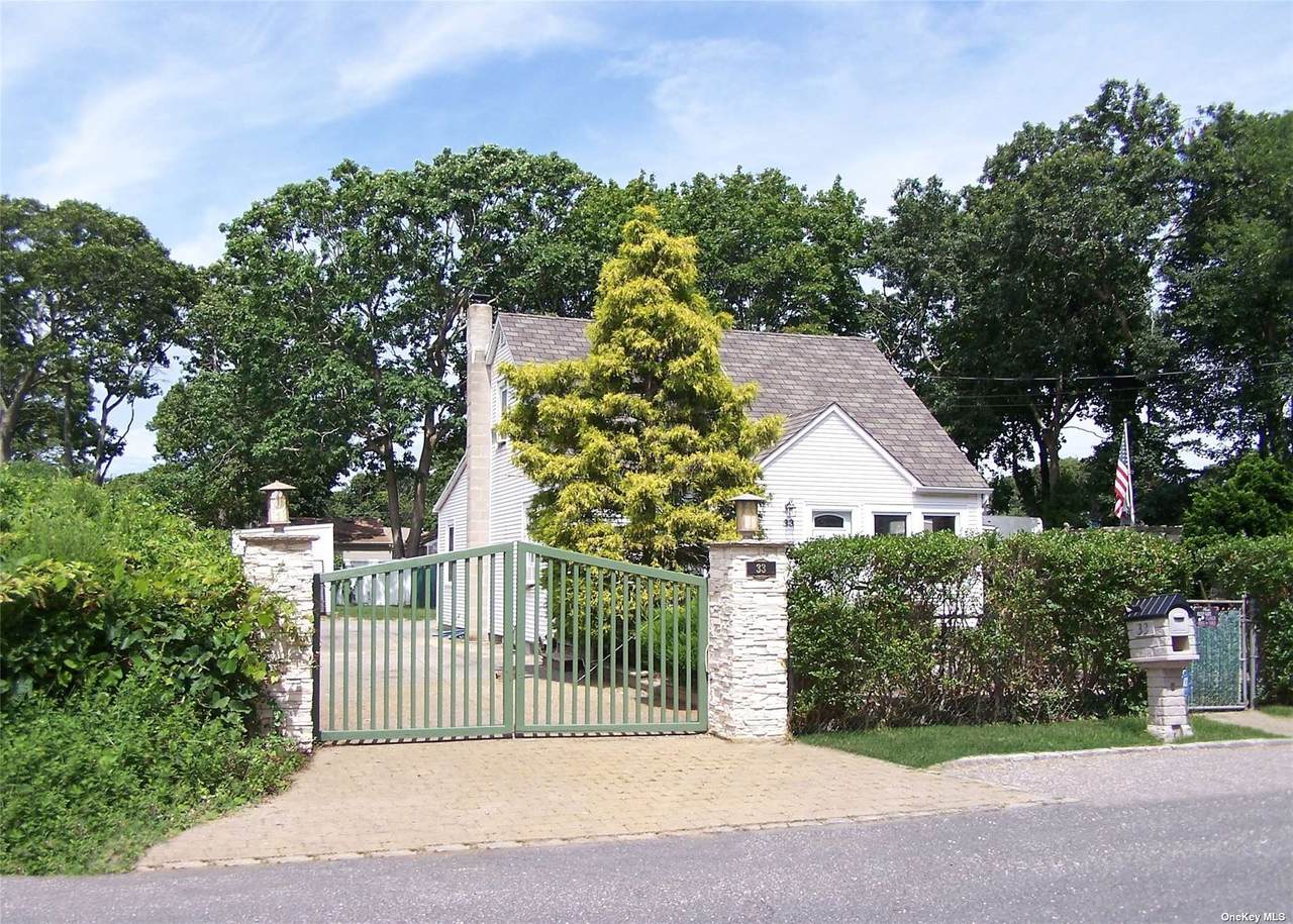 33 Manor Drive - Photo 1