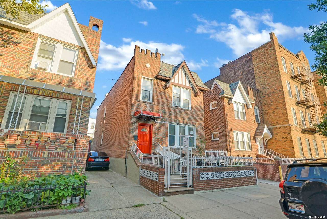 35-11 28th Street - Photo 1