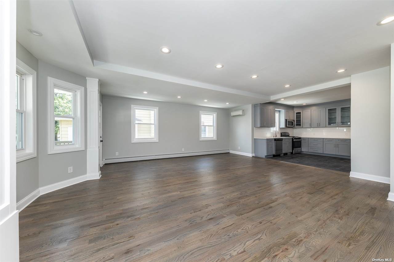 57 Earle Avenue - Photo 1
