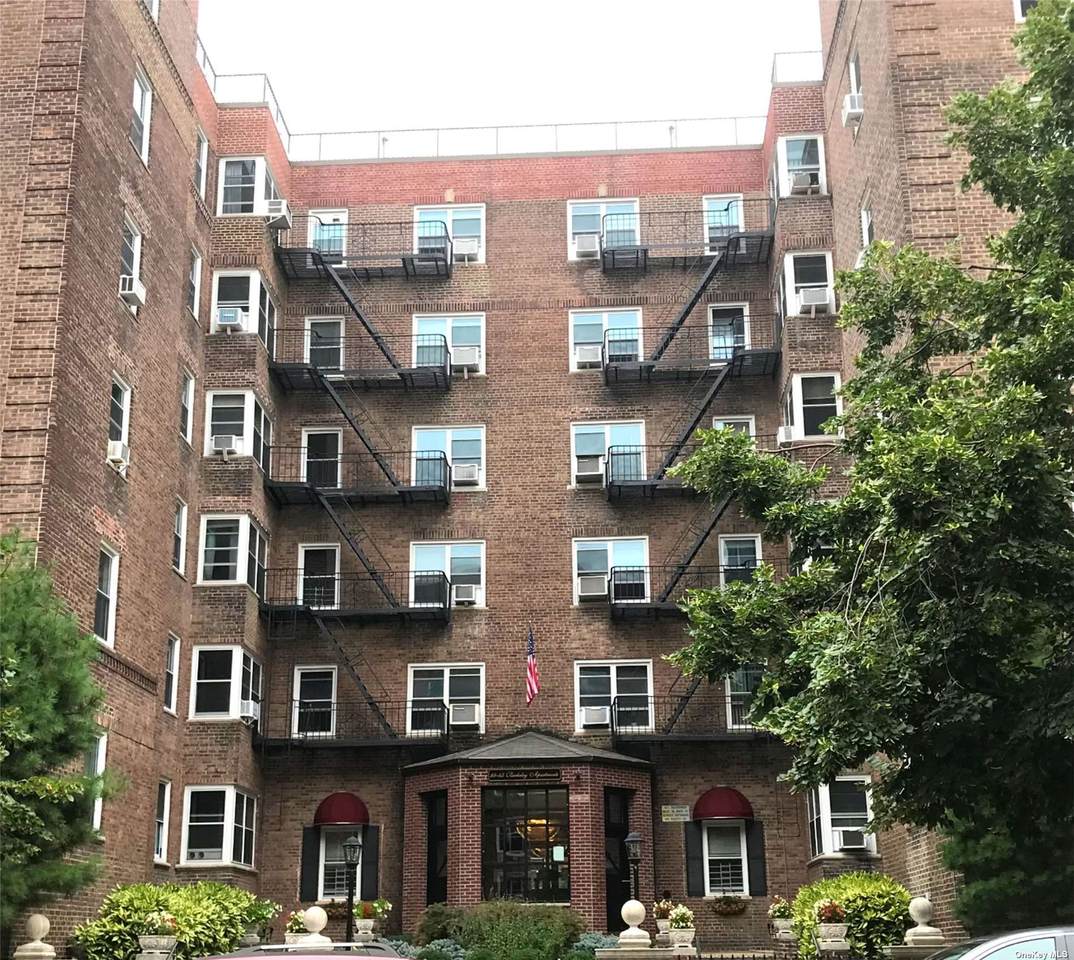 99-45 67 Road - Photo 1