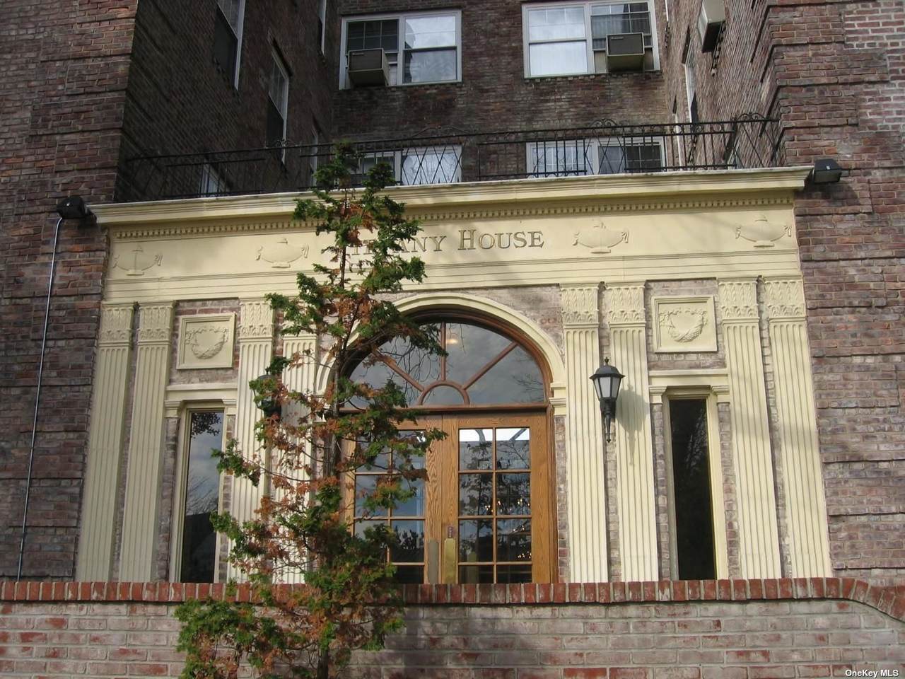 623 Central Avenue - Photo 1