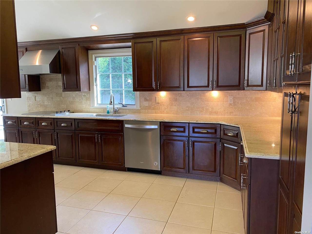 39 Swan Drive - Photo 1