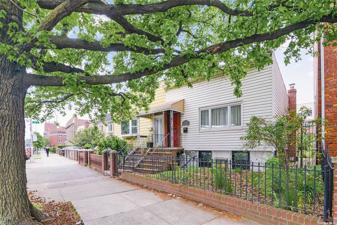 23-18 Hoyt Ave. - Photo 1