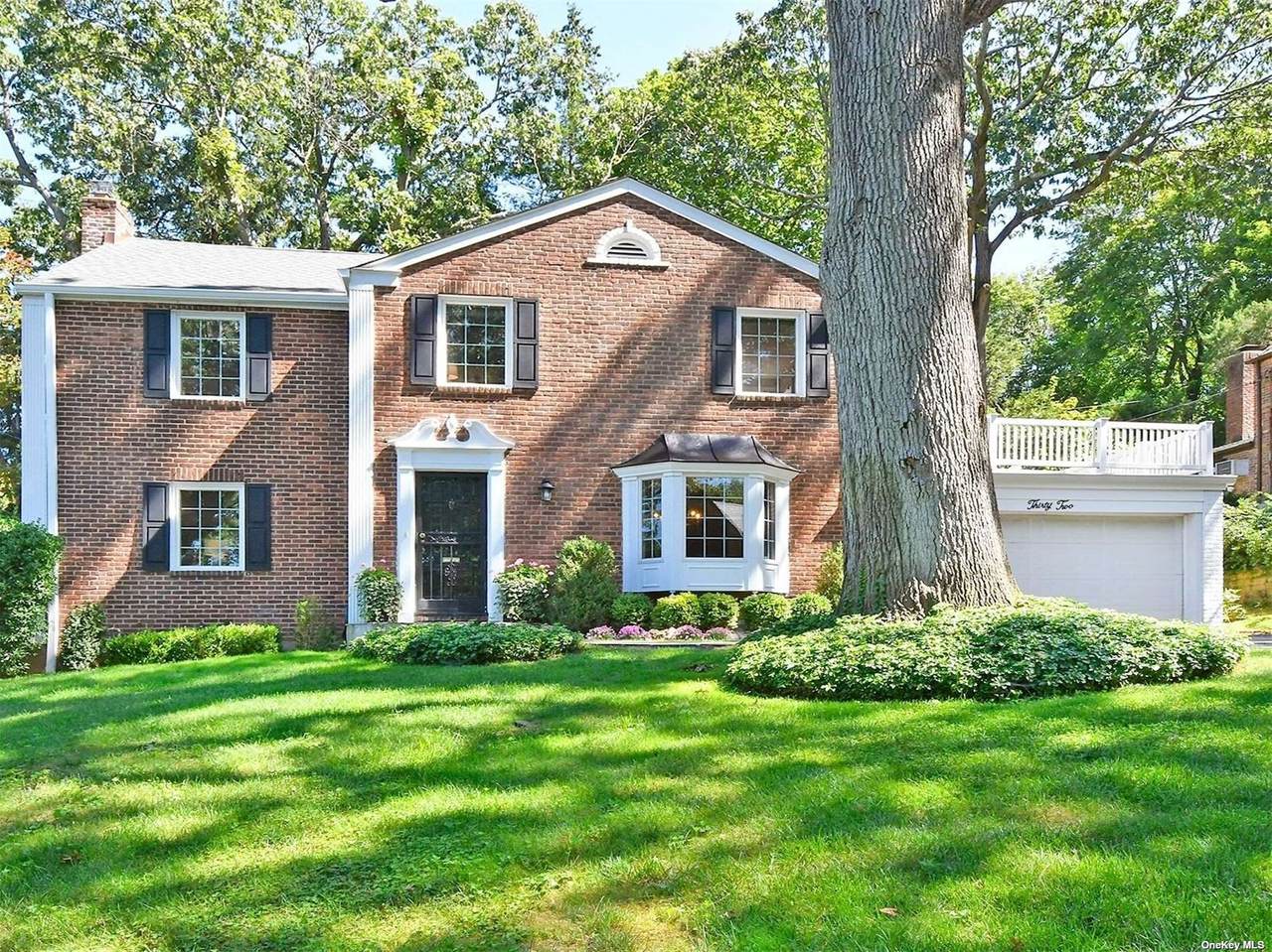 32 Woodland Way - Photo 1