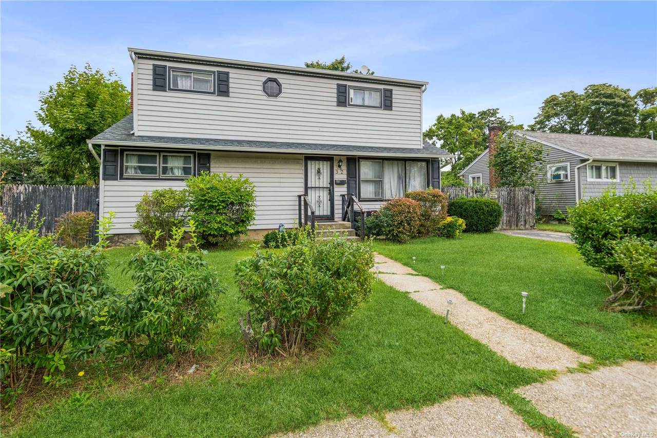 32 Silverpine Drive - Photo 1