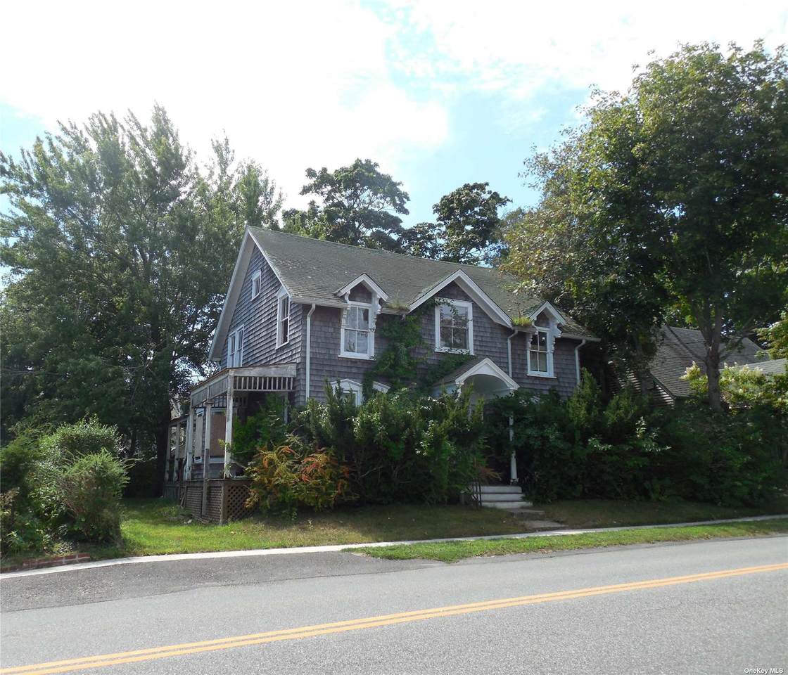 5 Chase Avenue - Photo 1