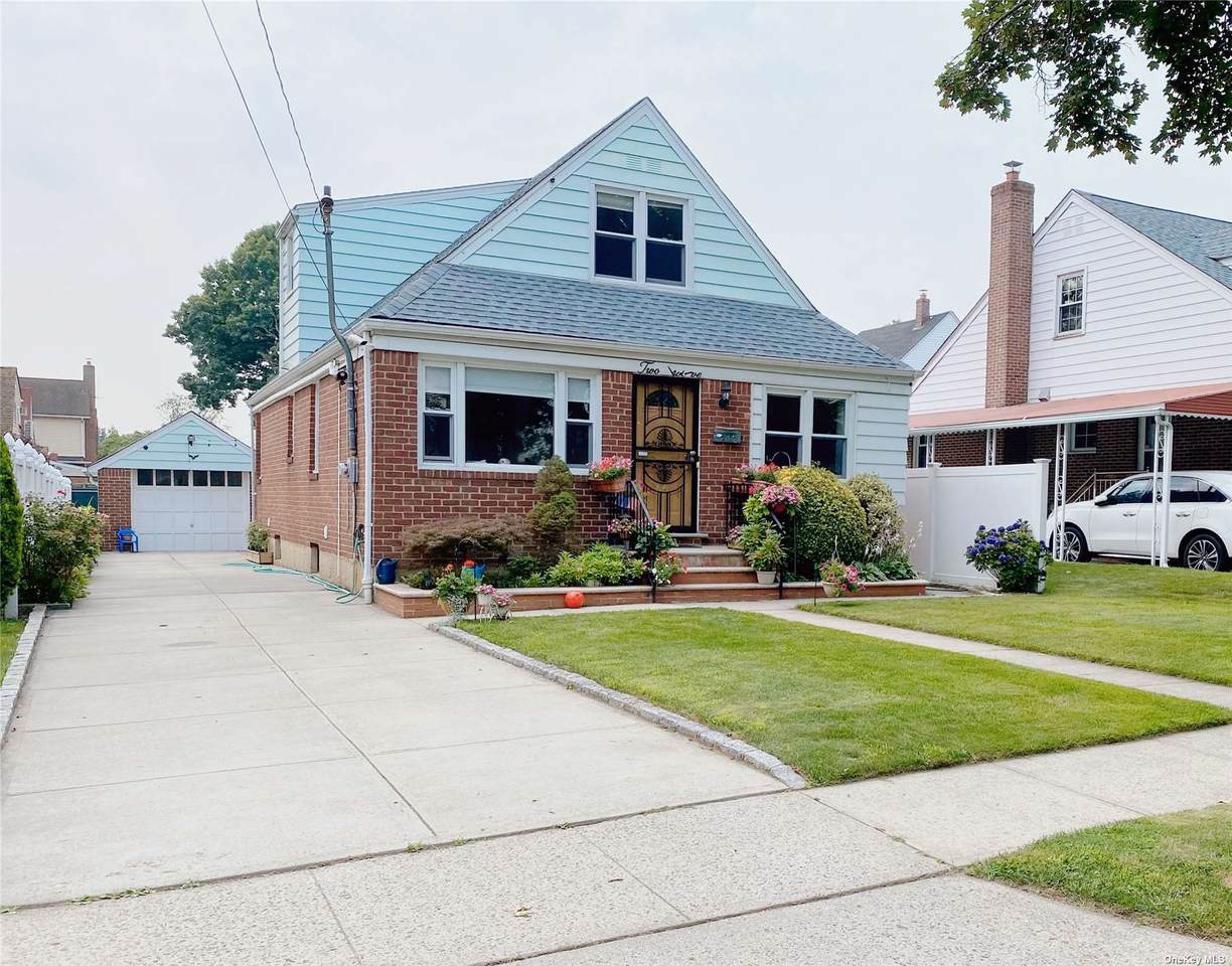 212 Bryant Avenue - Photo 1