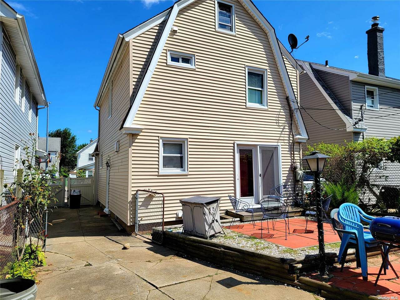 93-22 215 Place - Photo 1