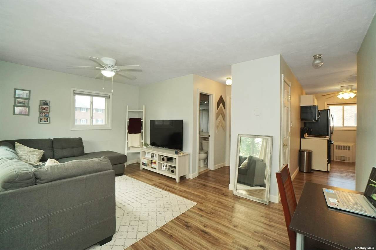 101 Edmunton Drive - Photo 1