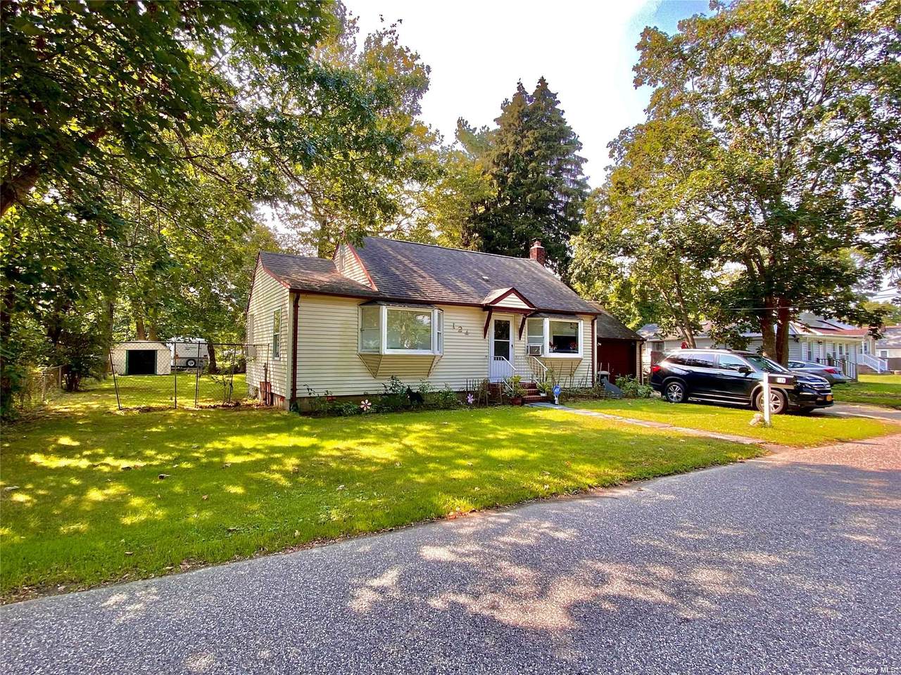 124 Woodland Drive - Photo 1