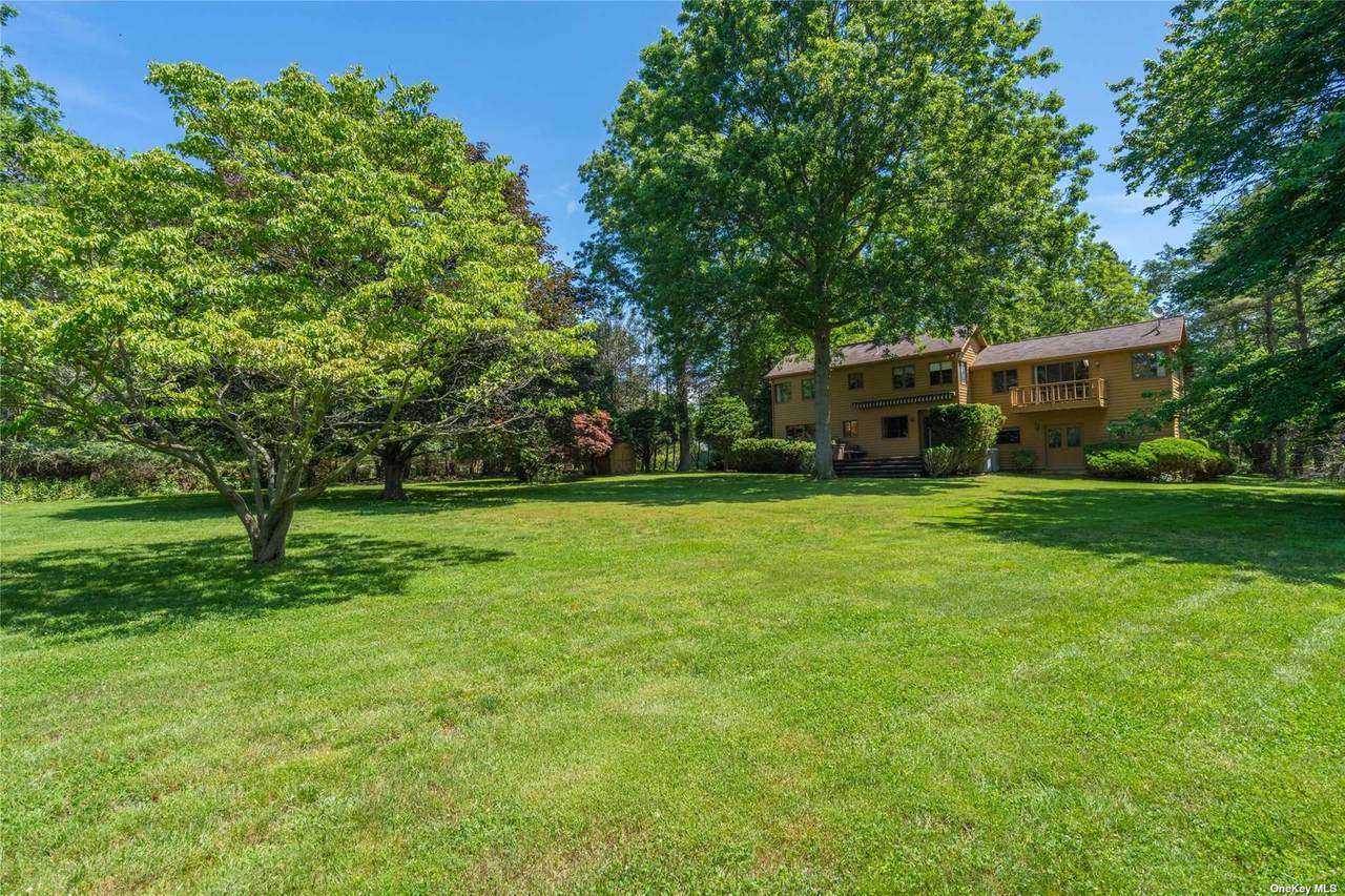 96 Locust Lane - Photo 1