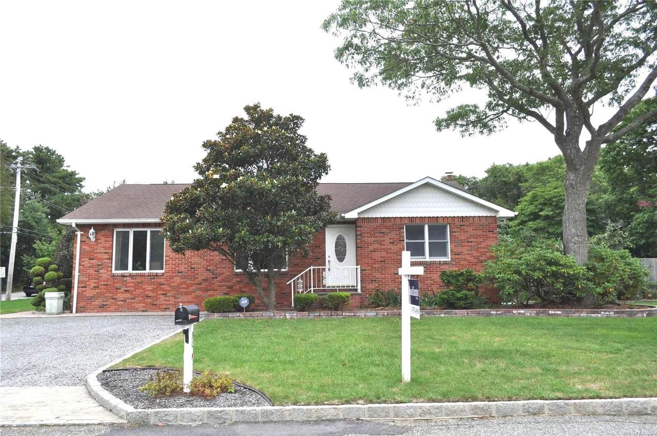 83 Meadowmere Avenue - Photo 1