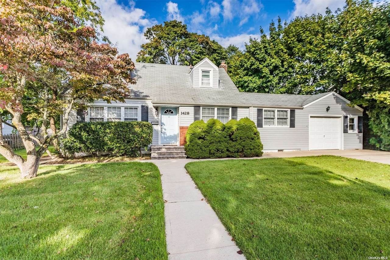 1428 Fraser Avenue - Photo 1