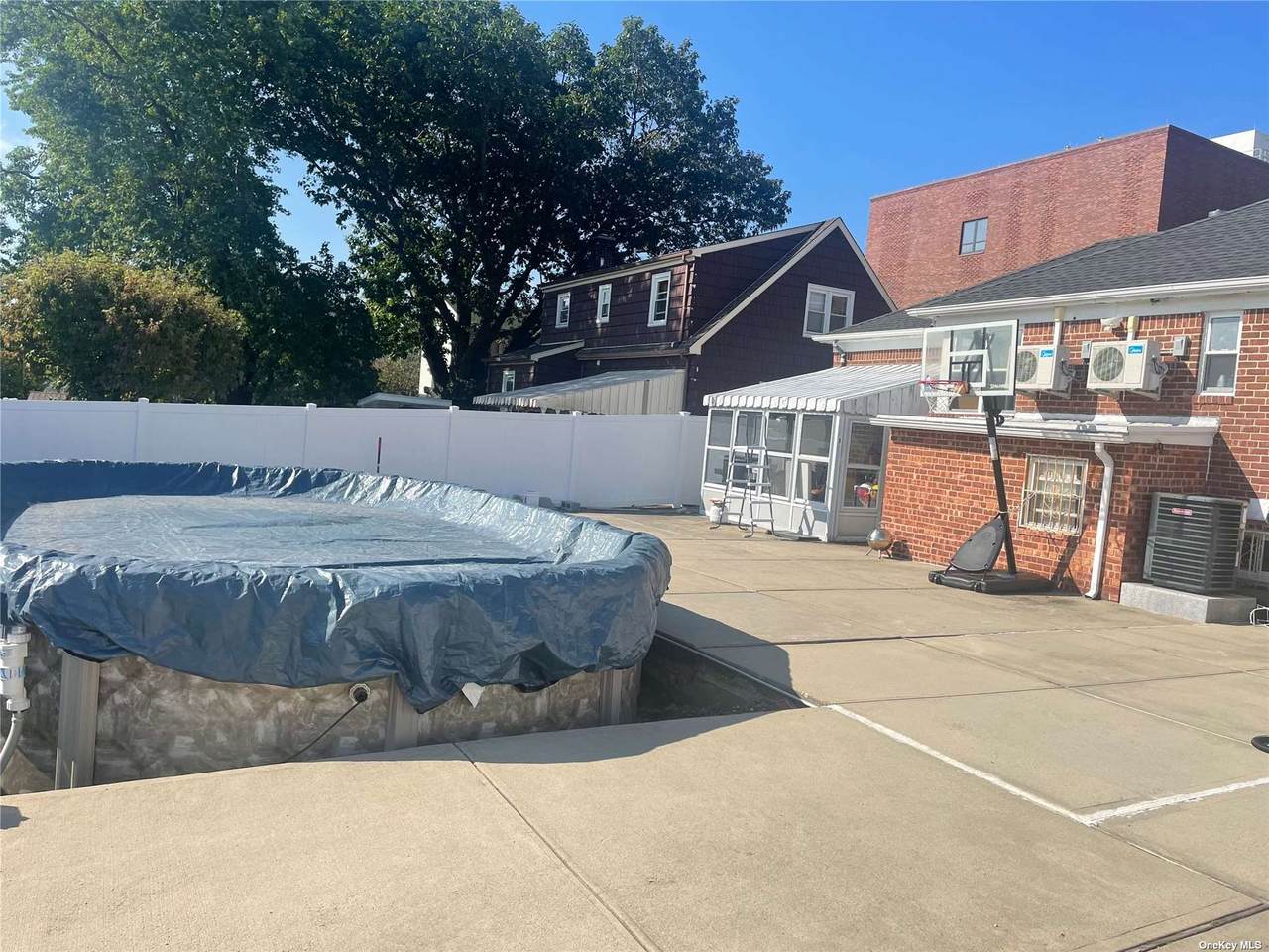 725 129th Street - Photo 1