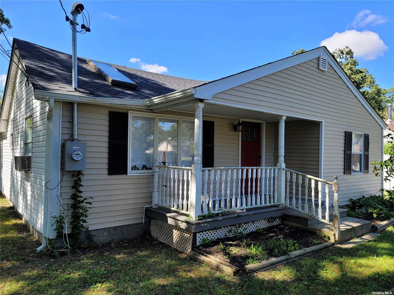 142 Daisy Drive - Photo 1