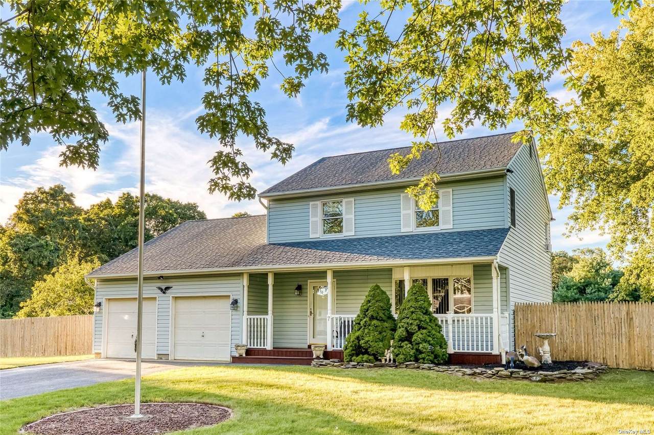 7 Hickory Lane - Photo 1
