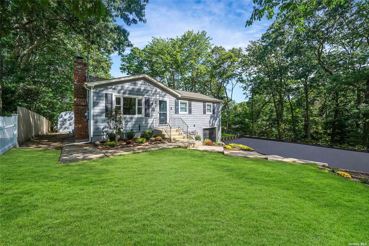 3 Southold Road - Photo 1
