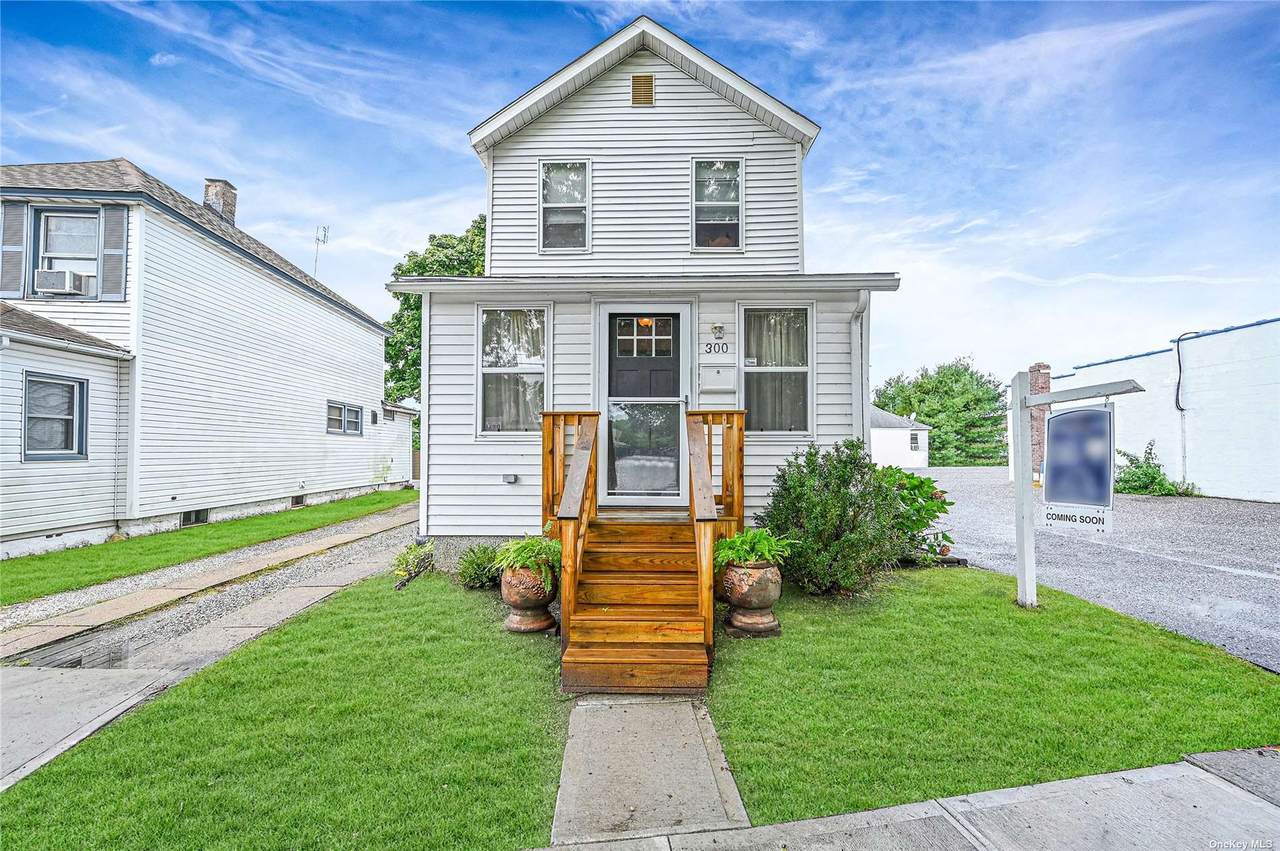 300 Waverly Avenue - Photo 1