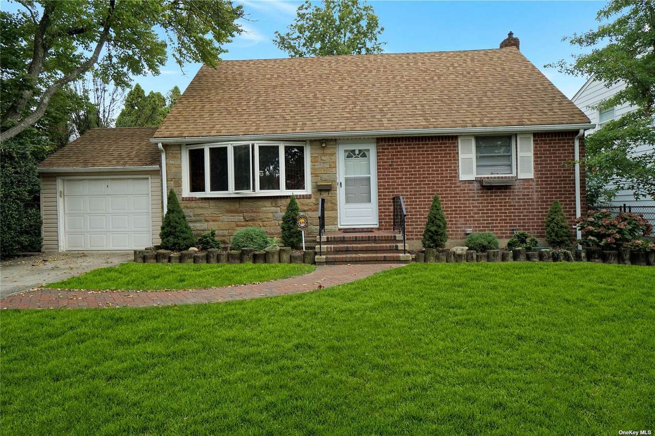 10 Lewis Lane - Photo 1