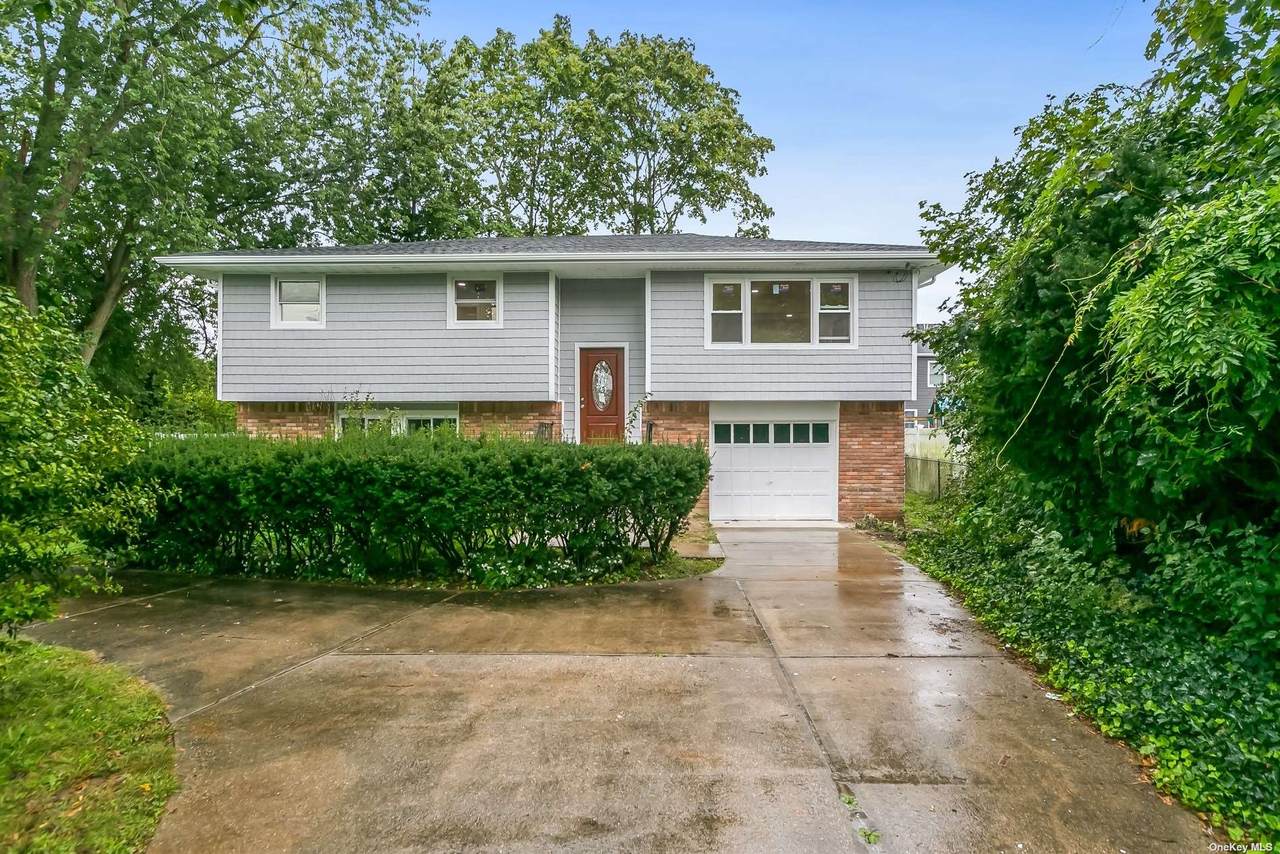 4020 Clark Street - Photo 1