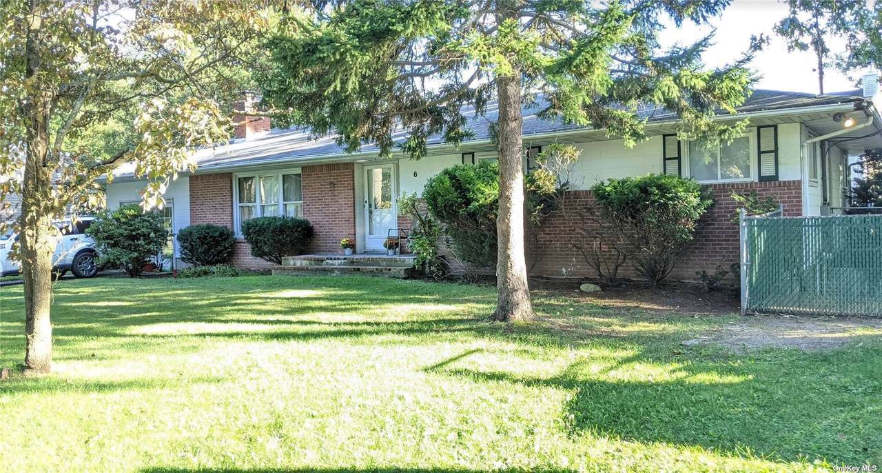 6 Crown Road - Photo 1