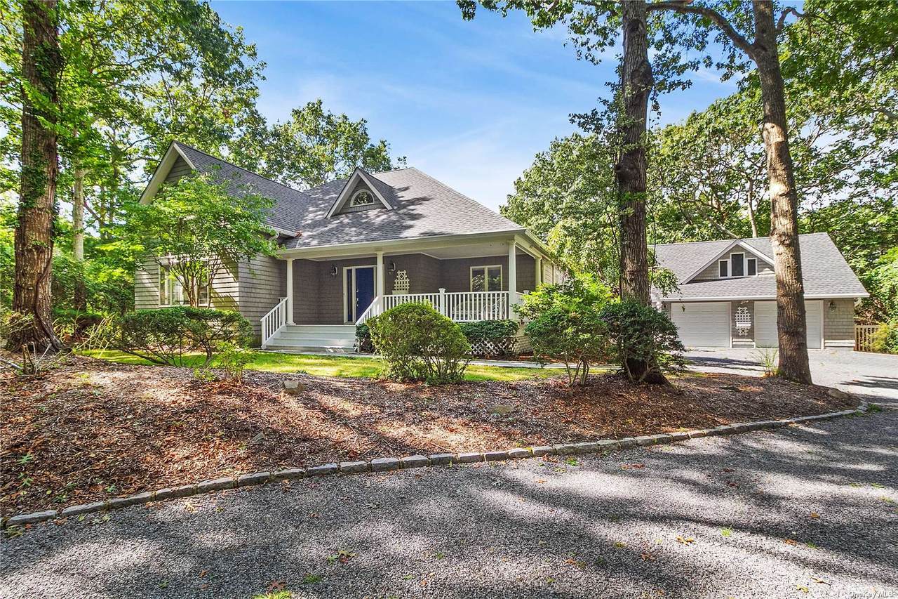 127 Northside Drive - Photo 1