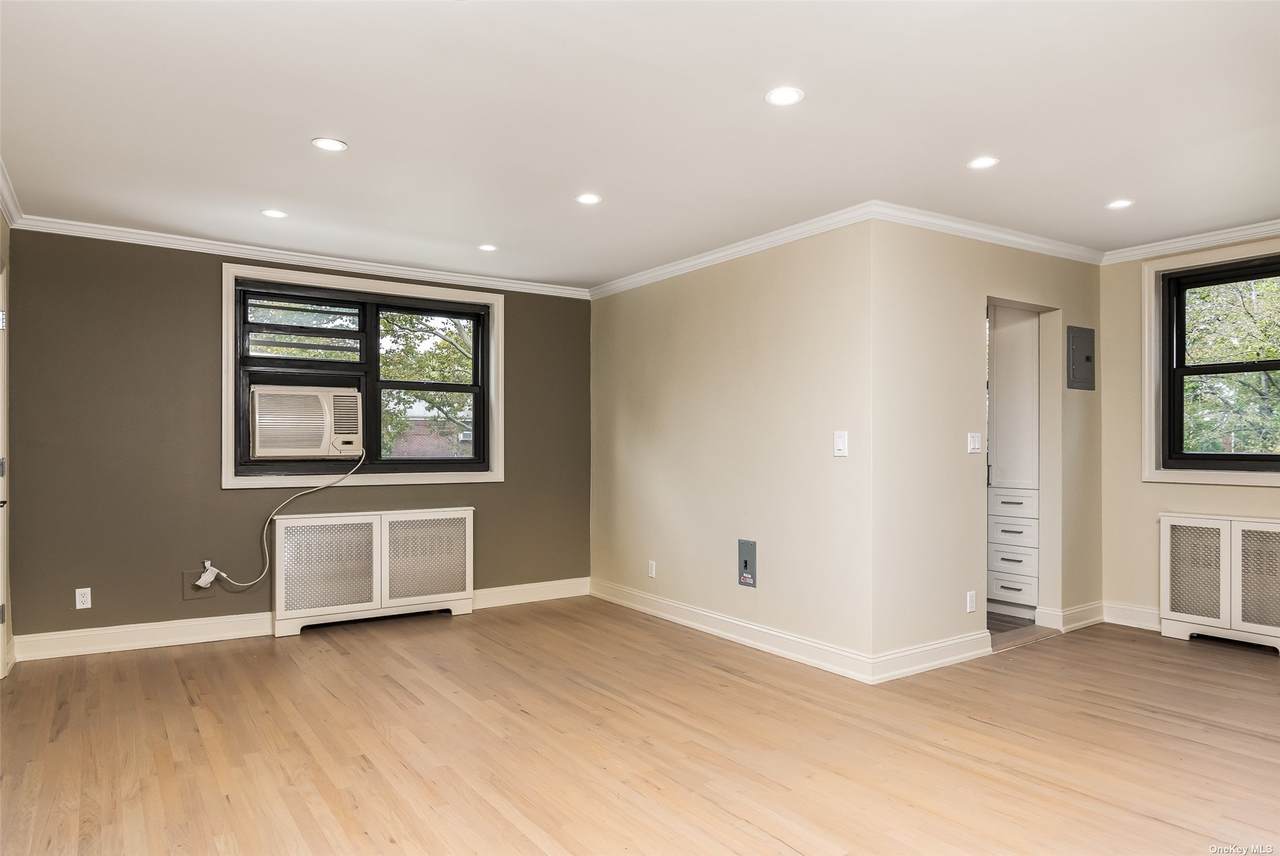 17-76 166 Street - Photo 1